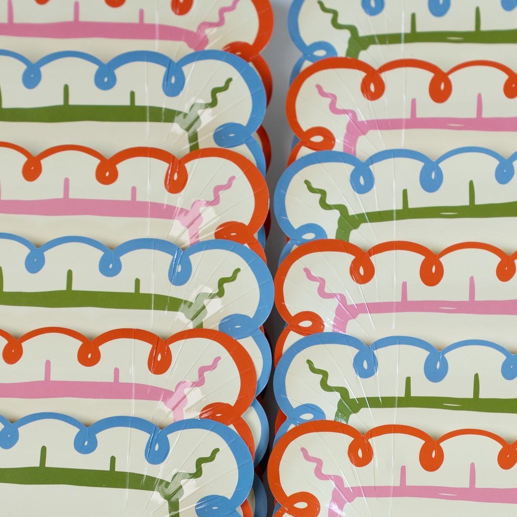 Modern Scalloped Face Dinner Paper Plates (9 Inch, 12 Count) | Art Birthday Party Supplies | Kids Craft Party Paper Plates